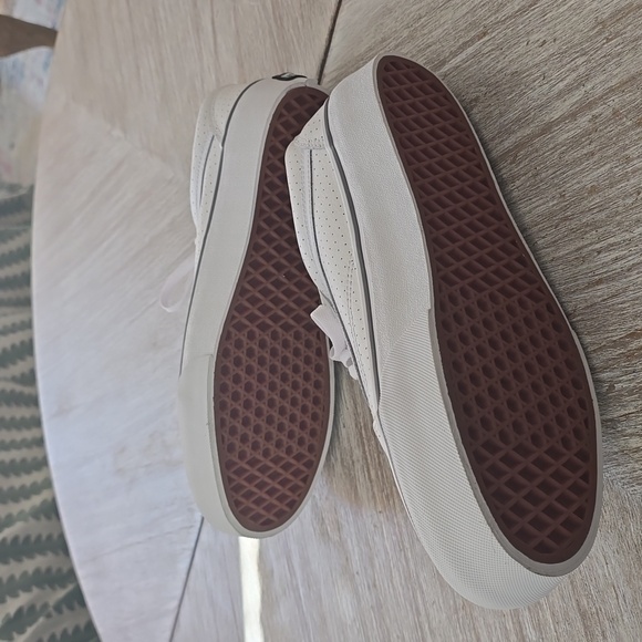 Vans Customs - Picture 5 of 5